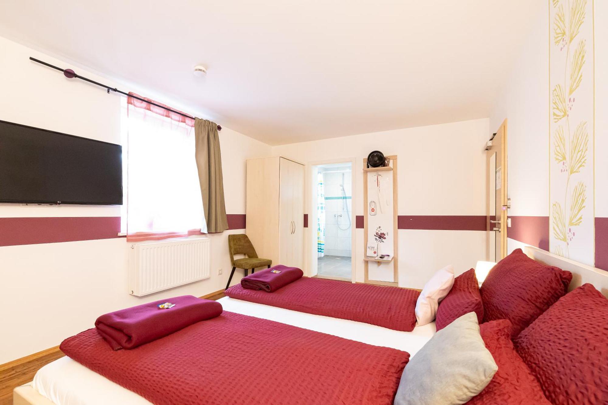 Hotel Dah-Inn Дахау Екстер'єр фото